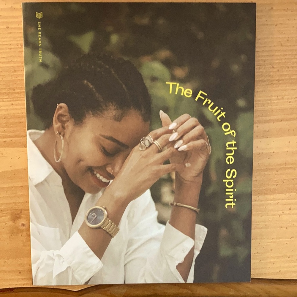 She Reads Truth Study Guide: Fruit of the Spirit